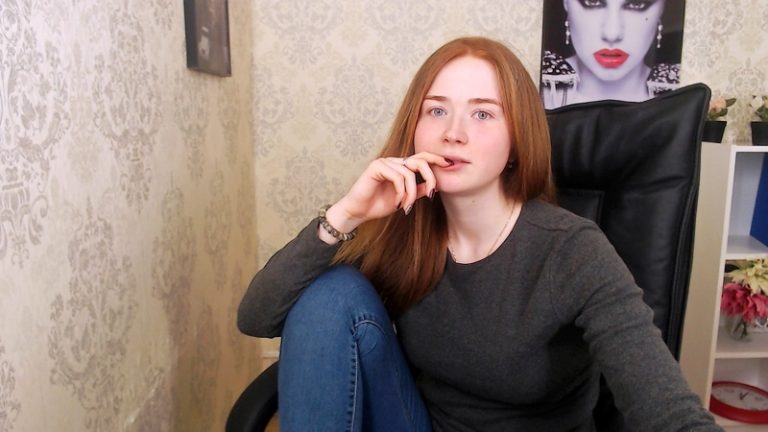 mis-amy-hairy-cams-hairy-pussy-webcam-girls-live-hairy-models